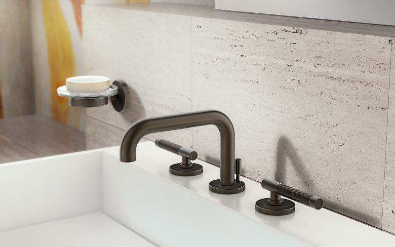 Harley 3-hole washbasin mixer in OB