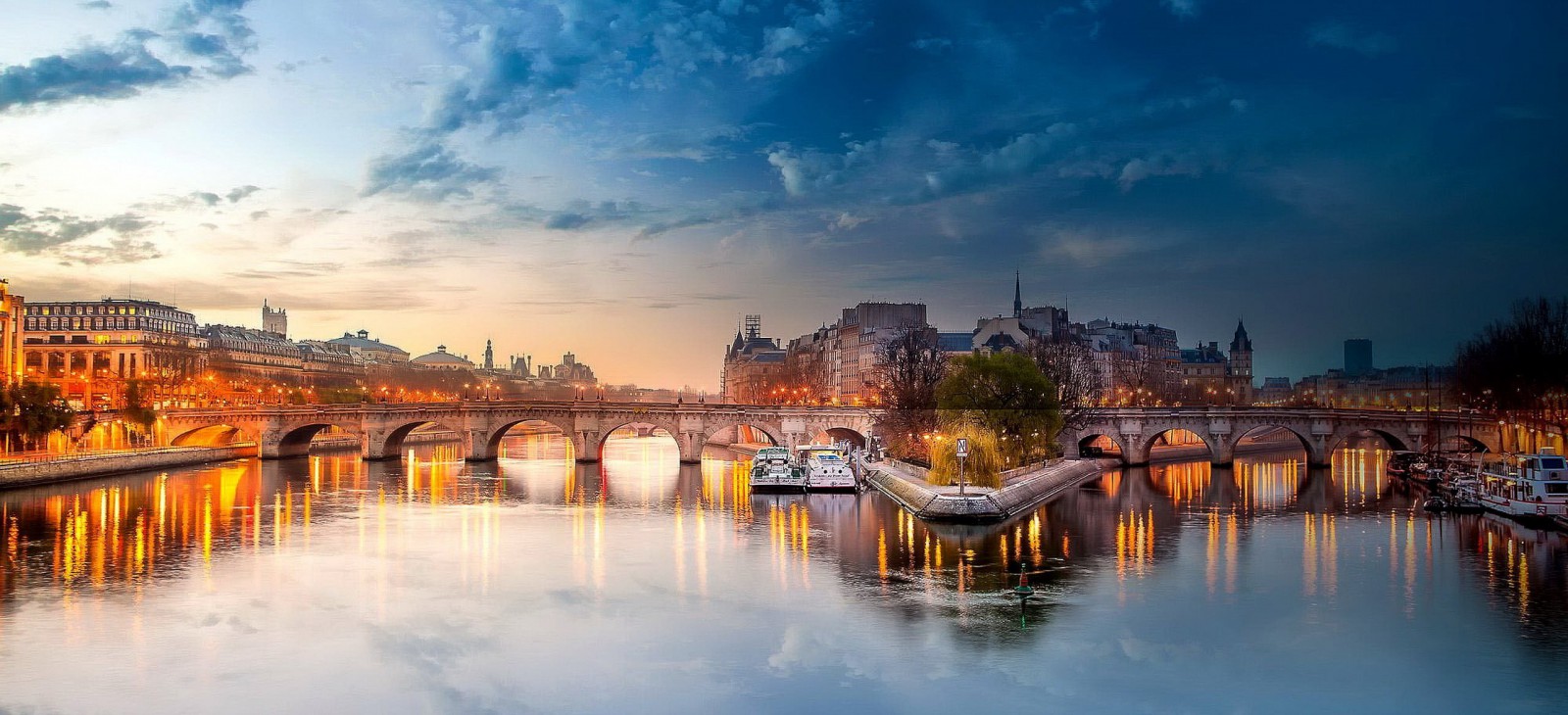 Hotel Les Matins de Paris